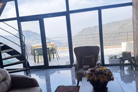 کلبه جکوزی دار با تراسی رو به جنگل اربه کله