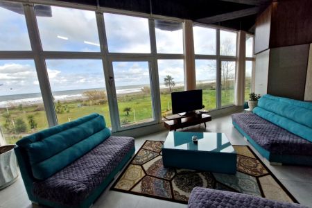 خانه لب دریا در جیرباغ کیاشهر - طبقه ۱ یا۲