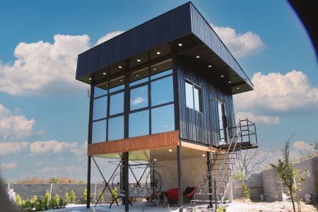 کلبه با دیوار شیشه ای در شاندرمن - اولم