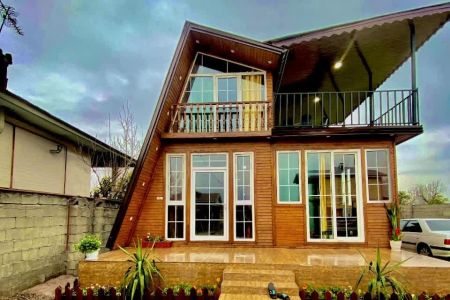 کلبه در شاندرمن - سیاهمرد