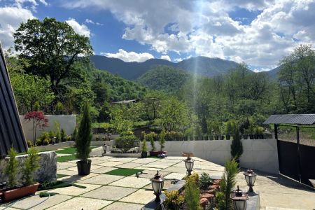 کلبه سوئیسی در گرکان - توسکستان