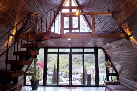 کلبه سوئیسی در گرکان - توسکستان