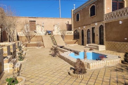 بومگردی در کاشمر - تربقان - اتاق ۱