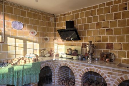 بومگردی در کاشمر - تربقان - اتاق ۴
