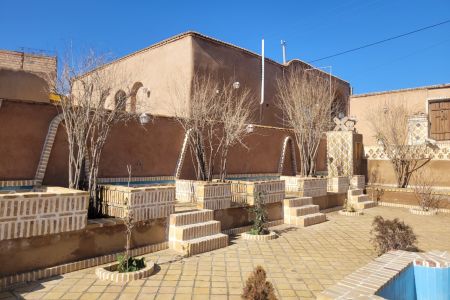 بومگردی در کاشمر - تربقان - اتاق ۲