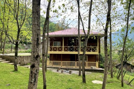 کلبه جنگلی جکوزی دار در جاده اولسبلنگاه