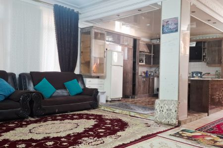 Renting a villa house in Marvdasht