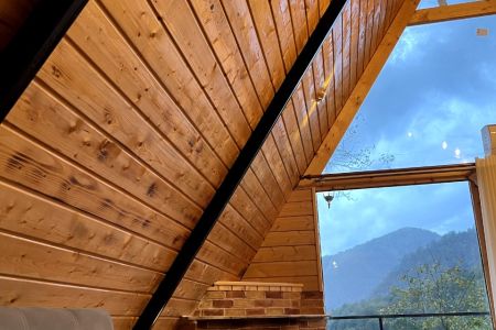 Swiss cottage with a pool in Arbe Kale - Sang Poshteh