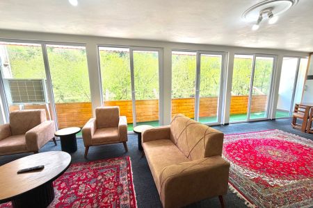 خانه با چشم انداز رودخانه در ماسال - سراکه