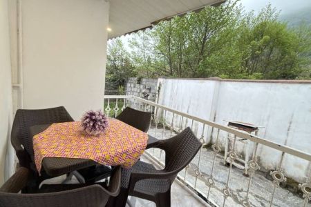 Renting a suite with a yard in Ramsar - Ramak
