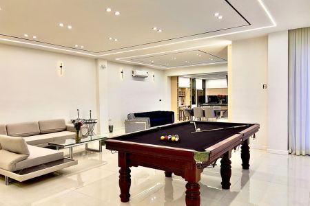 ویلا استخردار با حیاط و آلاچیق در اصفهانک