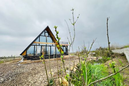 ویلا با نمای سوئیسی در شاندرمن - خلورجان