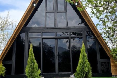 کلبه سوئیسی در گرکان - توسکستان