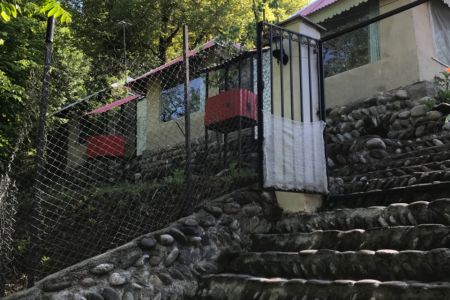 کلبه کاهگلی در رودبار - دیورش