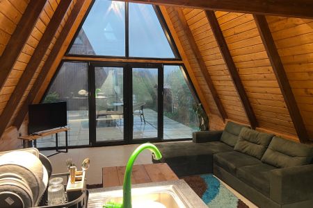 کلبه سوئیسی در متل قو