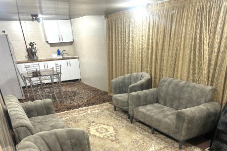 خانه ویلایی با حوضچه آبگرم در ششگل آستانه