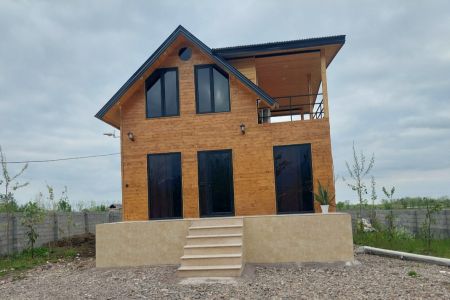 کلبه چوبی با ویو شالیزار در ماسال - گامیشبان