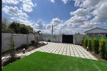 کلبه سوئیسی در صومعه سرا - چوبه