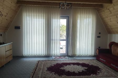 کلبه سوئیسی در پره سر - حوریان