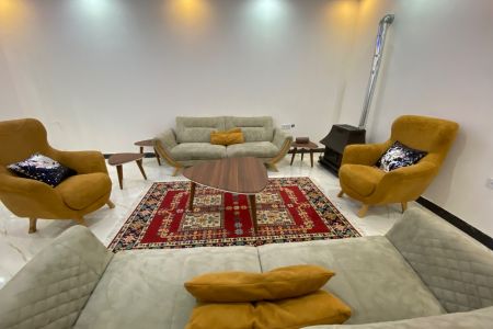 ویلا استخردار در چهارباغ - شهرک کامرانیه