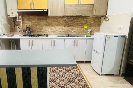 سوئیت نزدیک دانشگاه آزاد صومعه سرا -همکف