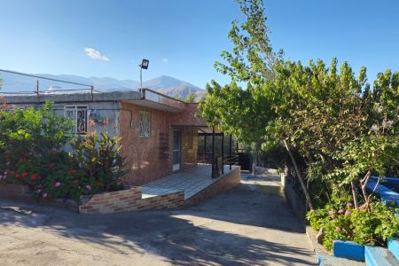 Garden Villa with Pool in Keleshter Rudbar