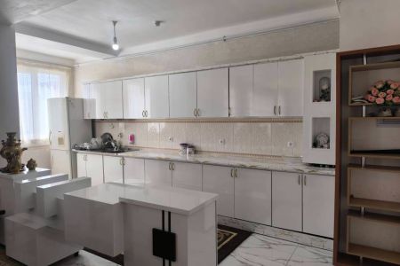 Renting a furnished apartment in Sareyn - 4th floor