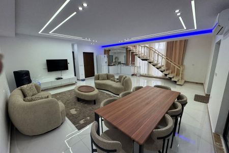 ویلا با استخر و جکوزی در متل قو - سی سرا