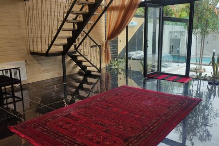 کلبه استخر و جکوزی دار در محمودآباد - یم چی