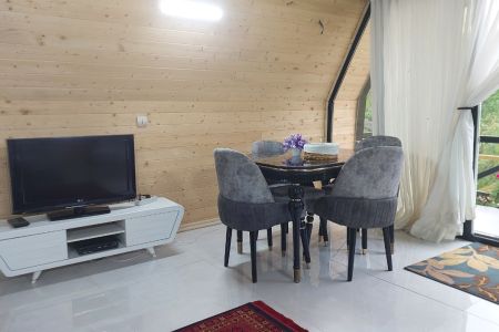 کلبه سوئیسی در لفور - بورخانی