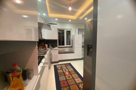 خانه مبله در بلوار لاکان رشت - طبقه ۲