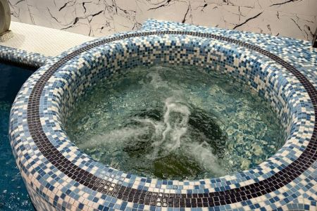 ویلا دوبلکس با استخر و جکوزی در محمود آباد