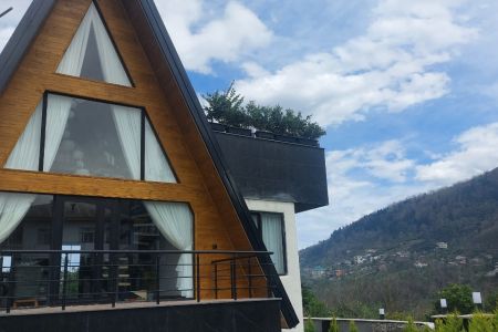 کلبه سوئیسی جکوزی دار در جنگل دالخانی - لتر