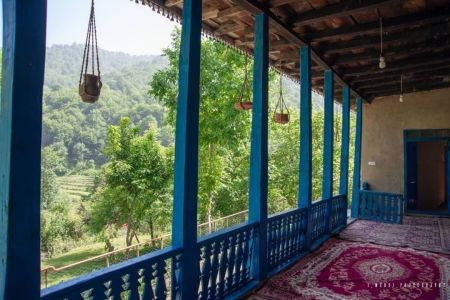 Reserve a rural cottage next to the rice fields