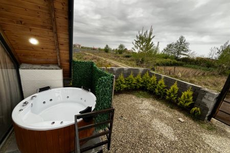 كوخ سويسري في تشالوس - تازه آباد