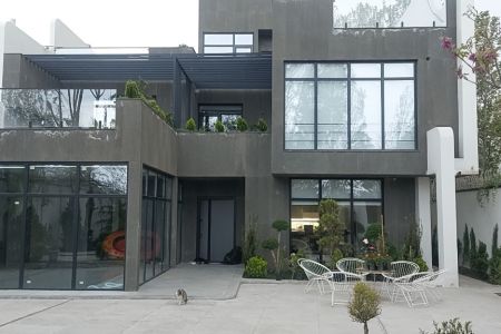 ویلا دوبلکس با استخر و جکوزی در حصار سرخ