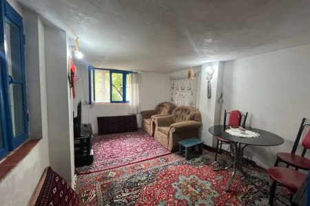 خانه روستایی نزدیک رودخانه در سیاهکل - ازبرم