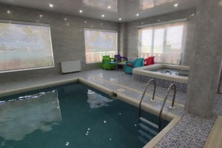 ویلا تریپلکس استخردار در طرقبه شاندیز - مایان