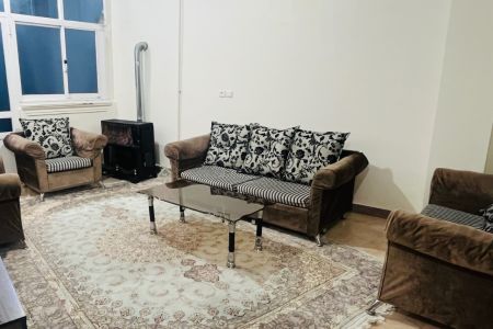 سوئیت نزدیک دانشگاه آزاد صومعه سرا -همکف