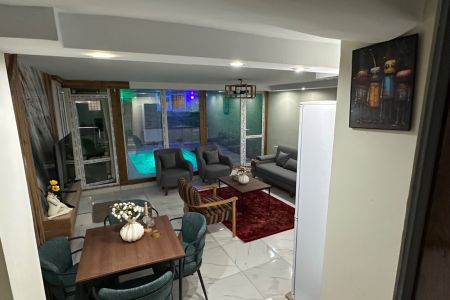 آپارتمان با حوضچه آبگرم در زعفرانیه تهران - ۱