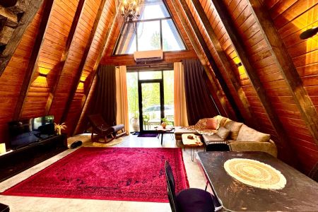 کلبه سوئیسی با وان جکوزی در چالوس