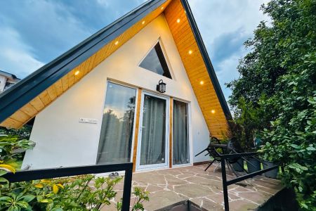 کلبه سوئیسی جکوزی دار در متل قو - سی سرا