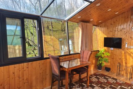 کلبه با سقف شیشه ای در بابلکنار - درازکلا