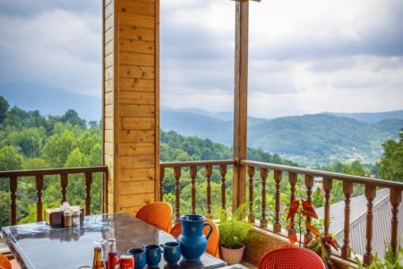 سوئیت مبله جکوزی‌دار در نفت چال - ط همکف