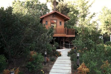 ویلا استخردار در چاپارخانه بندرانزلی - ۴ خوابه