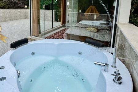 اجاره ویلا جنگلی با وان جکوزی در جاده جواهرده