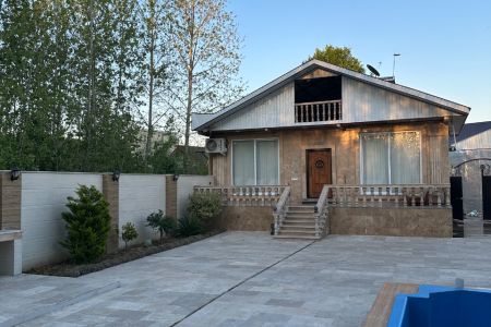 ویلا در صومعه سرا - پیشخان