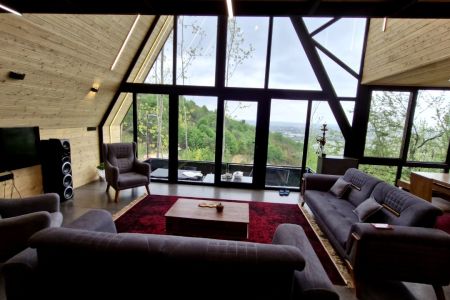 کلبه بالکن دار با ویو جنگلی در کیشخانی ماسال