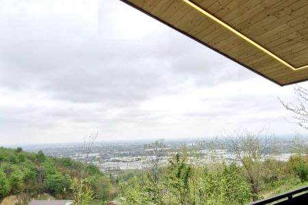 کلبه بالکن دار با ویو جنگلی در کیشخانی ماسال