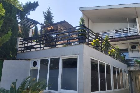 ویلا تریبلکس استخردار لب دریا در نوشهر